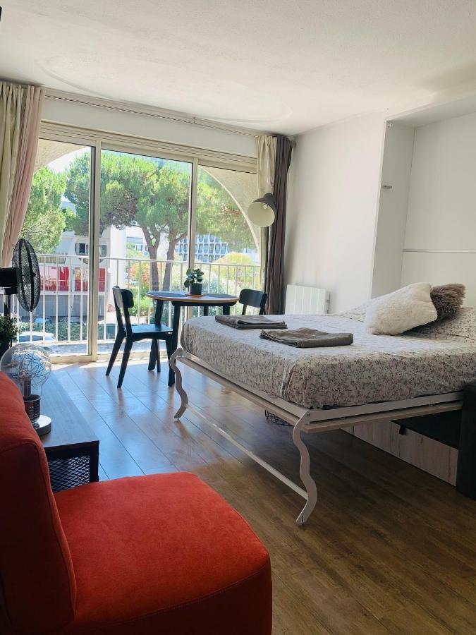 Les Appartements De Lina - Havre De Paix - Self Check-In Ла Гранде-Моте Екстериор снимка